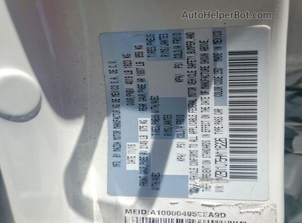 3MZBN1U75HM116226 2017 MAZDA 3 White Vista del compartimento del motor