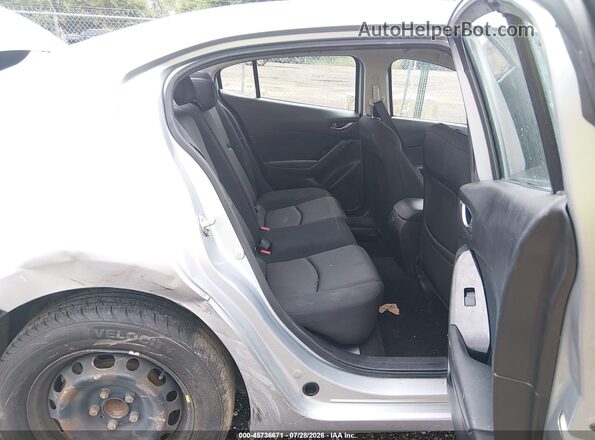 3MZBN1U76JM190941 2018 MAZDA 3 Silver Widok naklejki z numerem VIN