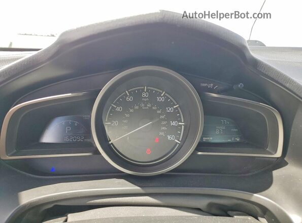 3MZBN1U78JM242814 2018 MAZDA 3 White Widok zestawu wskaźników