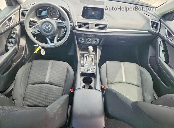 3MZBN1U79JM197527 2018 MAZDA 3 Gray წინა პანელის ხედი