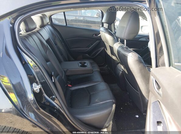 3MZBN1V30JM173287 2018 MAZDA 3 Black Widok naklejki z numerem VIN