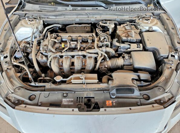 3MZBN1V30JM217577 2018 MAZDA 3 Silver Вид задньої частини салону