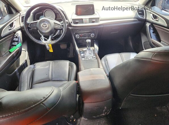 3MZBN1V32JM219623 2018 MAZDA 3 Red Առջևի վահանակի տեսք