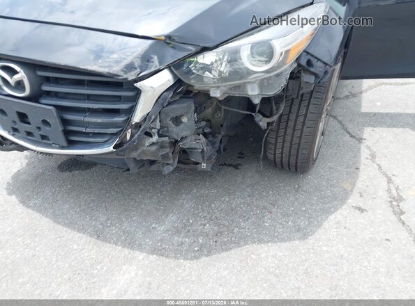 3MZBN1V32JM261581 2018 MAZDA 3 Black Вид спереду