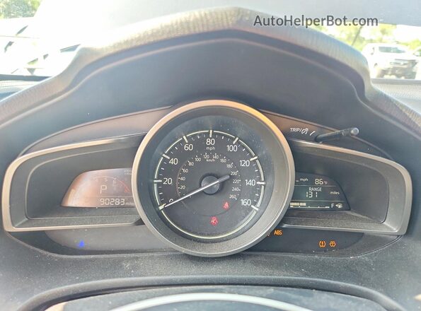 3MZBN1V34JM204606 2018 MAZDA 3 Charcoal Widok zestawu wskaźników
