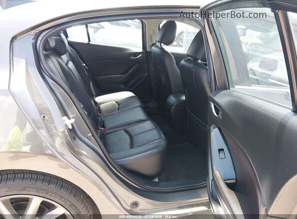3MZBN1V3XJM174706 2018 MAZDA 3 Gray VIN կոդի պիտակի տեսք