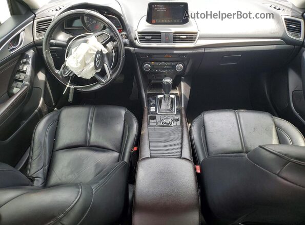 3MZBN1V3XJM204254 2018 MAZDA 3 Черный Вид панели приборов