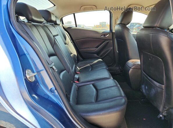 3MZBN1V73HM130334 2017 MAZDA 3 Blue Widok tylnych siedzeń