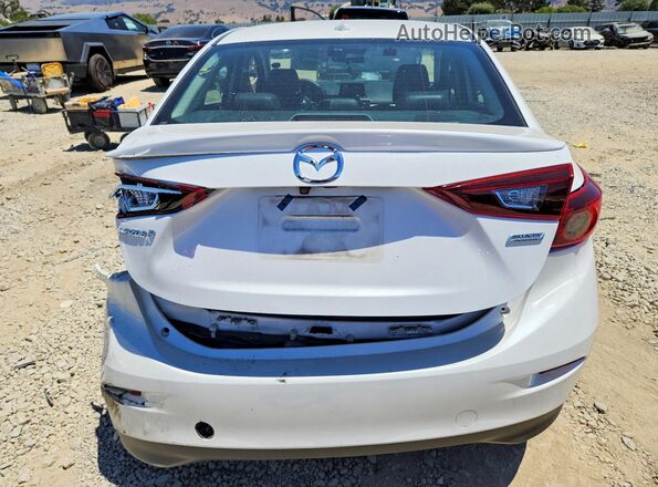 3MZBN1V75HM123627 2017 MAZDA 3 Белый Вид сзади