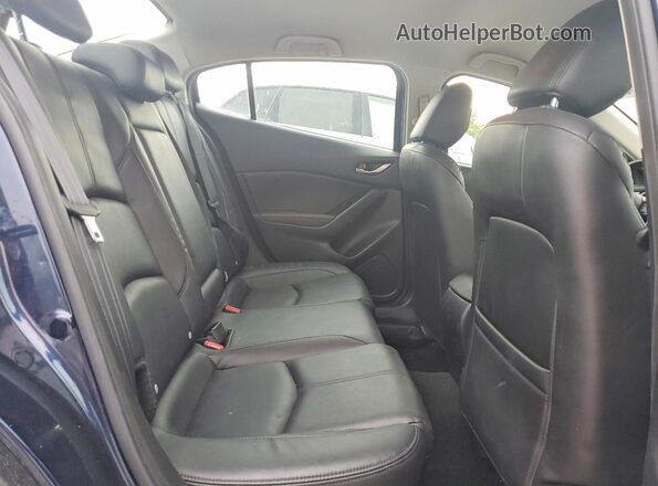 3MZBN1V76HM104021 2017 MAZDA 3 Blue Widok tylnych siedzeń
