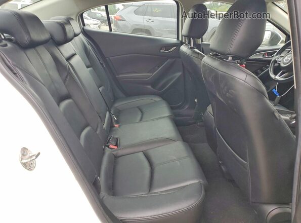 3MZBN1V78HM104697 2017 MAZDA 3 White Вид задніх сидінь