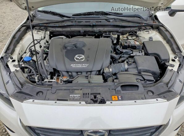 3MZBN1V78HM104697 2017 MAZDA 3 White Вид задньої частини салону