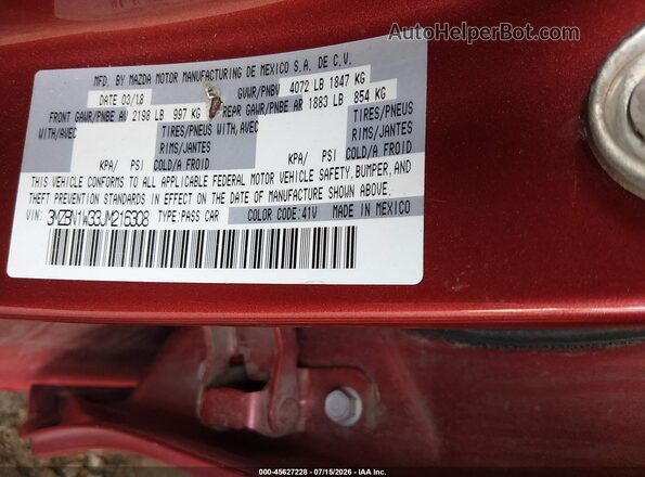 3MZBN1W33JM216308 2018 MAZDA 3 Red Вид підкапотного простору