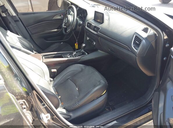 3MZBN1W39JM205300 2018 MAZDA 3 Черный Вид салона спереди