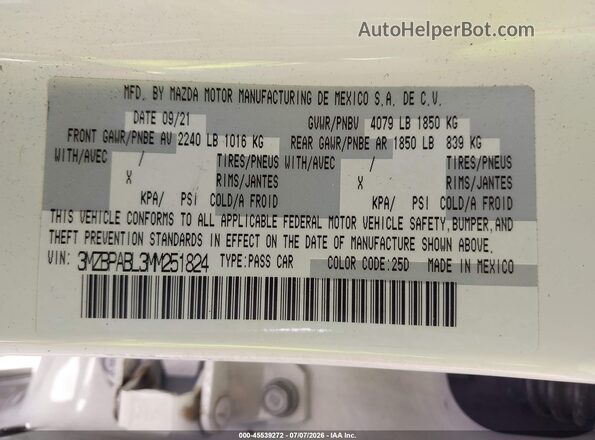 3MZBPABL3MM251824 2021 MAZDA 3 White Widok komory silnika
