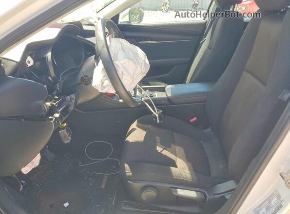 3MZBPABL8KM114326 2019 MAZDA 3 White Front interior view