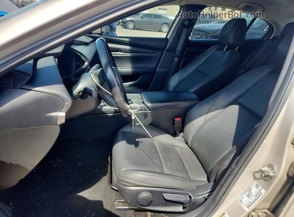 3MZBPABM1PM359629 2023 MAZDA 3 Желто-коричневый Вид салона спереди