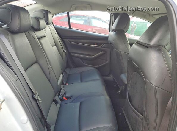 3MZBPABM4RM423701 2024 MAZDA 3 Silver Widok tylnych siedzeń