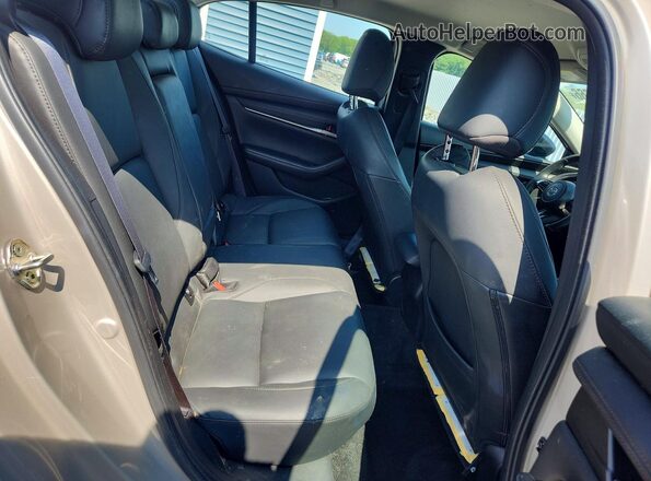 3MZBPABM8RM411518 2024 MAZDA 3 Gray Widok tylnych siedzeń