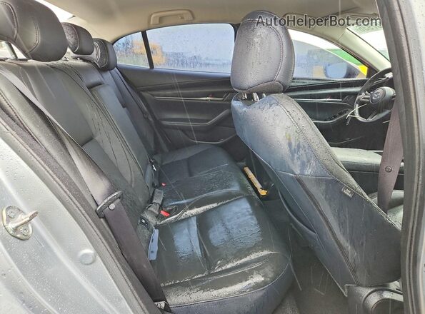 3MZBPACL1LM115608 2020 MAZDA 3 Silver Widok tylnych siedzeń