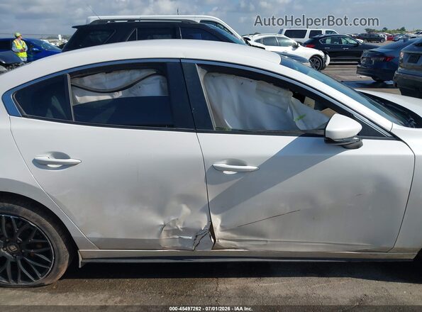 3MZBPACL3LM135875 2020 MAZDA 3 Белый Вид задней части салона