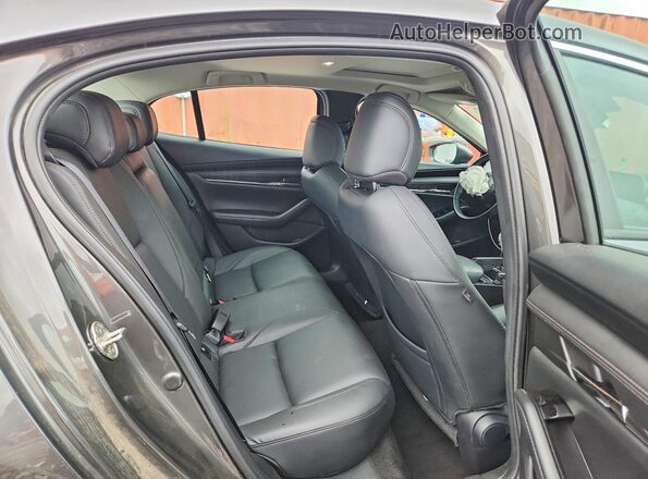 3MZBPACL5MM254500 2021 MAZDA 3 Gray Vista de los asientos traseros