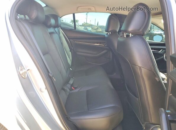 3MZBPADL3KM108186 2019 MAZDA 3 Silver Հետևի նստատեղերի տեսք