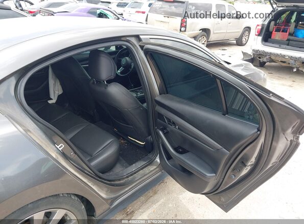 3MZBPADLXLM136987 2020 MAZDA 3 Gray VIN კოდის სტიკერის ხედი