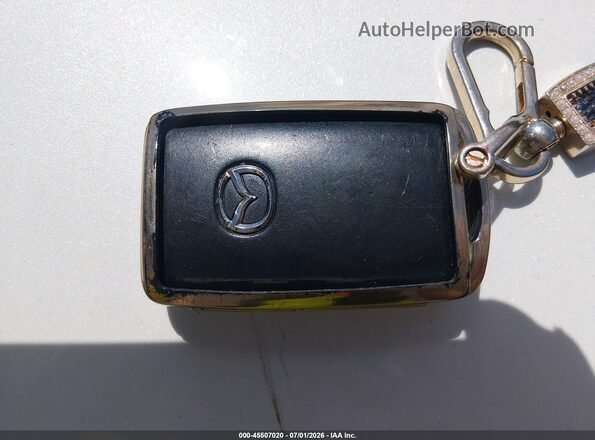 3MZBPBAY9MM214506 2021 MAZDA 3 White Vista del salpicadero