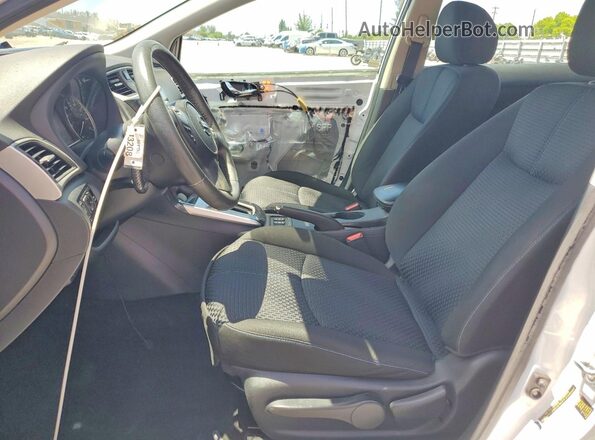 3N1AB7AP0JY211809 2018 NISSAN SENTRA White წინა სალონის ხედი