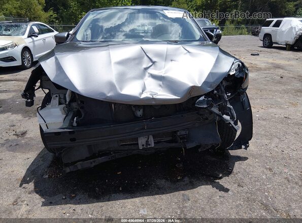 3N1AB7AP0JY228206 2018 NISSAN SENTRA Gray Вид спереду