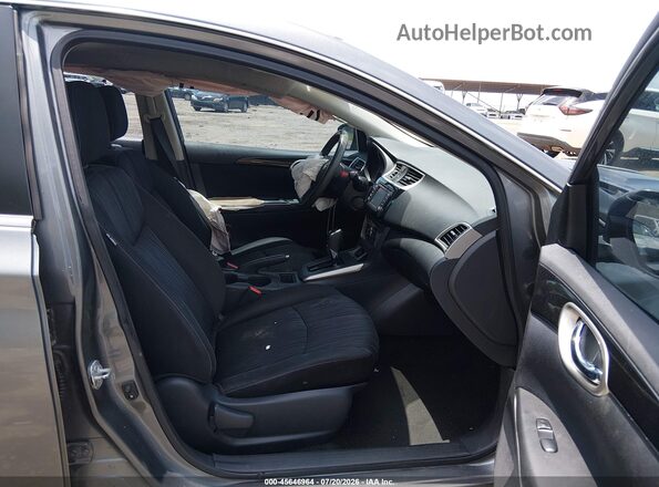 3N1AB7AP0JY228206 2018 NISSAN SENTRA Gray Вид салону спереду