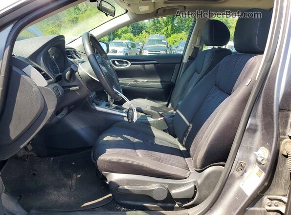 3N1AB7AP0JY233020 2018 NISSAN SENTRA Gray Front interior view