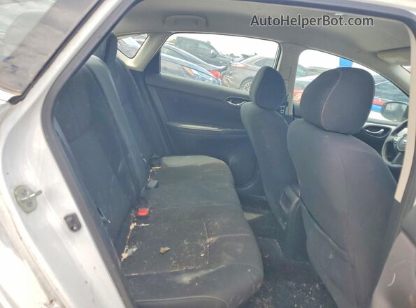 3N1AB7AP0JY233857 2018 NISSAN SENTRA White Rear seats view