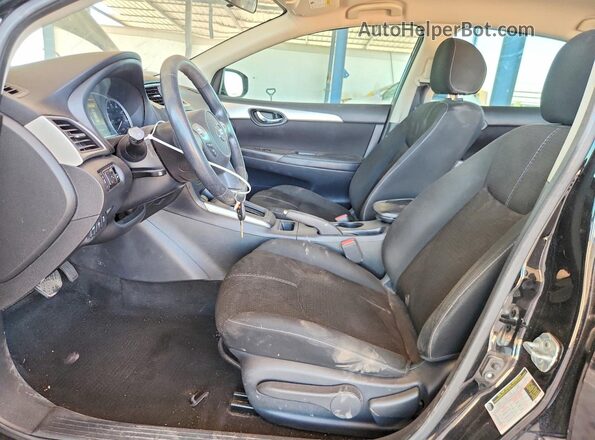 3N1AB7AP0JY256409 2018 NISSAN SENTRA Black Вид салону спереду