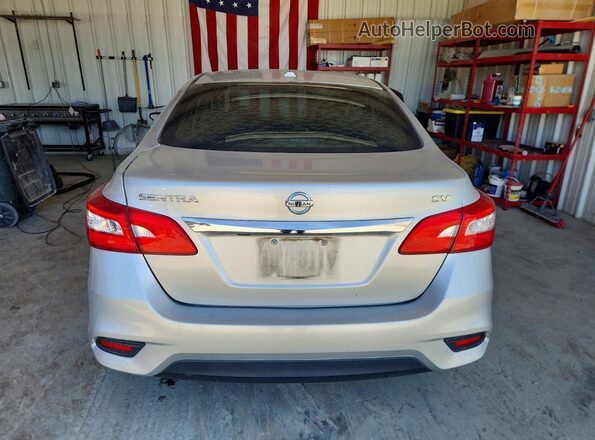 3N1AB7AP0JY268091 2018 NISSAN SENTRA Silver Вид ззаду