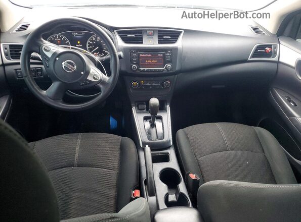 3N1AB7AP0JY290690 2018 NISSAN SENTRA Серый Вид панели приборов