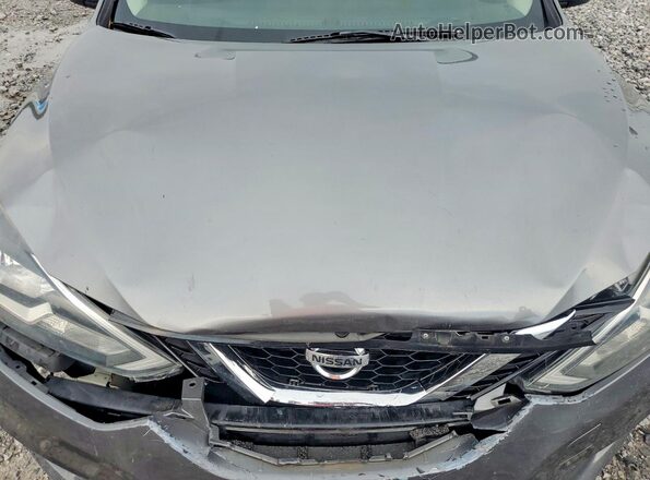 3N1AB7AP0JY290690 2018 NISSAN SENTRA Серый Вид задней части салона