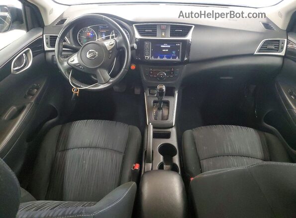 3N1AB7AP0KY302161 2019 NISSAN SENTRA Черный Вид панели приборов