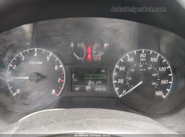 3N1AB7AP1GY276256 2016 NISSAN SENTRA Silver Rear seats view