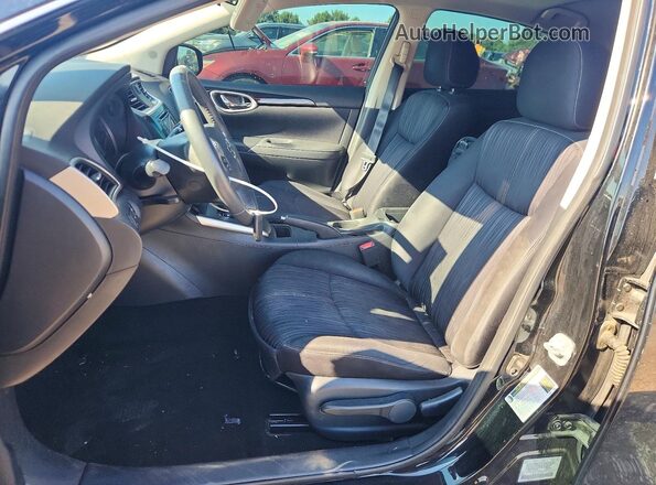 3N1AB7AP1HY210694 2017 NISSAN SENTRA Черный Вид салона спереди