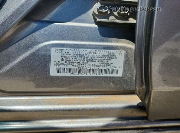 3N1AB7AP1HY254923 2017 NISSAN SENTRA Silver Widok komory silnika