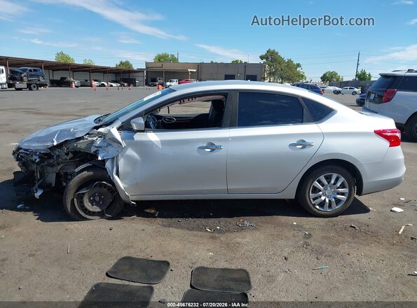 3N1AB7AP1HY302291 2017 NISSAN SENTRA Silver Widok wnętrza 360 stopni