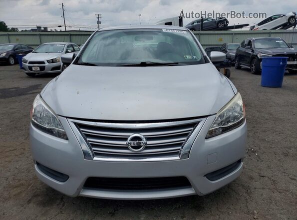 3N1AB7AP1HY326347 2017 NISSAN SENTRA Silver Widok z przodu