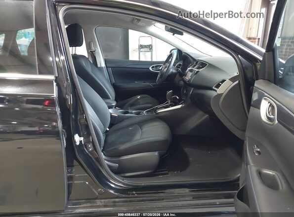 3N1AB7AP1JY236279 2018 NISSAN SENTRA Black Widok wnętrza z przodu