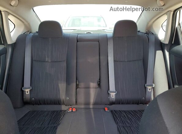 3N1AB7AP1JY244219 2018 NISSAN SENTRA Белый Вид задних сидений