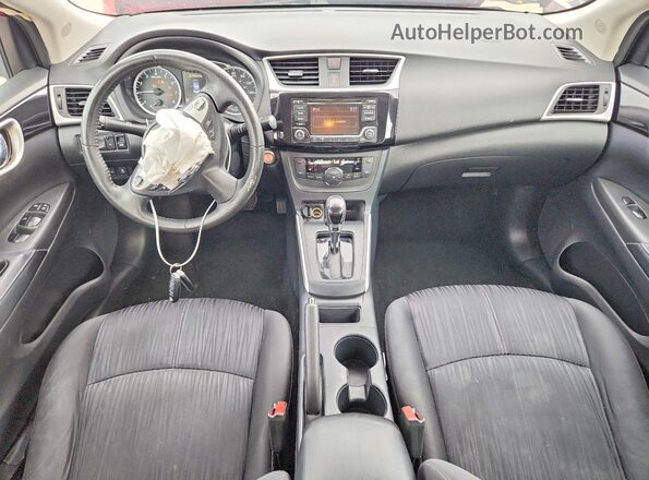 3N1AB7AP1JY258895 2018 NISSAN SENTRA Red წინა პანელის ხედი