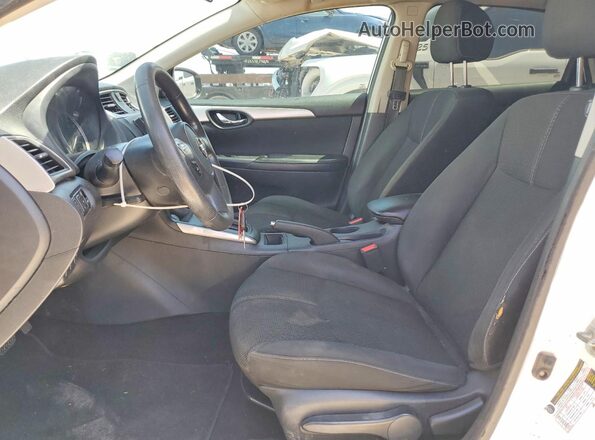 3N1AB7AP1JY274286 2018 NISSAN SENTRA White Вид салону спереду
