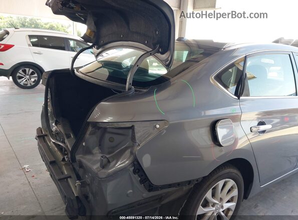 3N1AB7AP1JY282369 2018 NISSAN SENTRA Серый Вид спереди