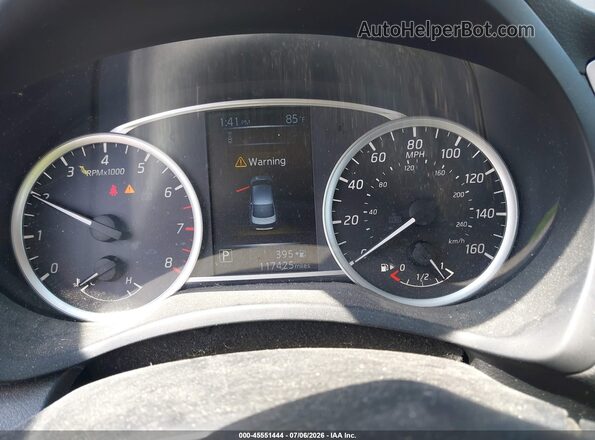 3N1AB7AP1JY333112 2018 NISSAN SENTRA Silver Հետևի նստատեղերի տեսք